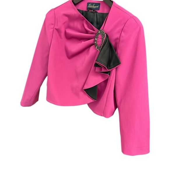 Luisa Spagnoli size 6 crop shiny fusia Blazer with Decorative Brooch EUC * - Picture 2 of 16